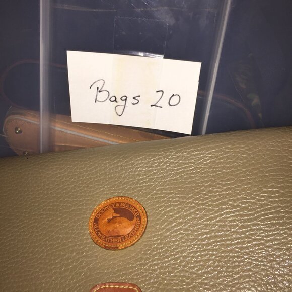 VTG Dooney & Bourke Womens Olive Green All-Weather Leather Messenger Bag - Picture 14 of 14